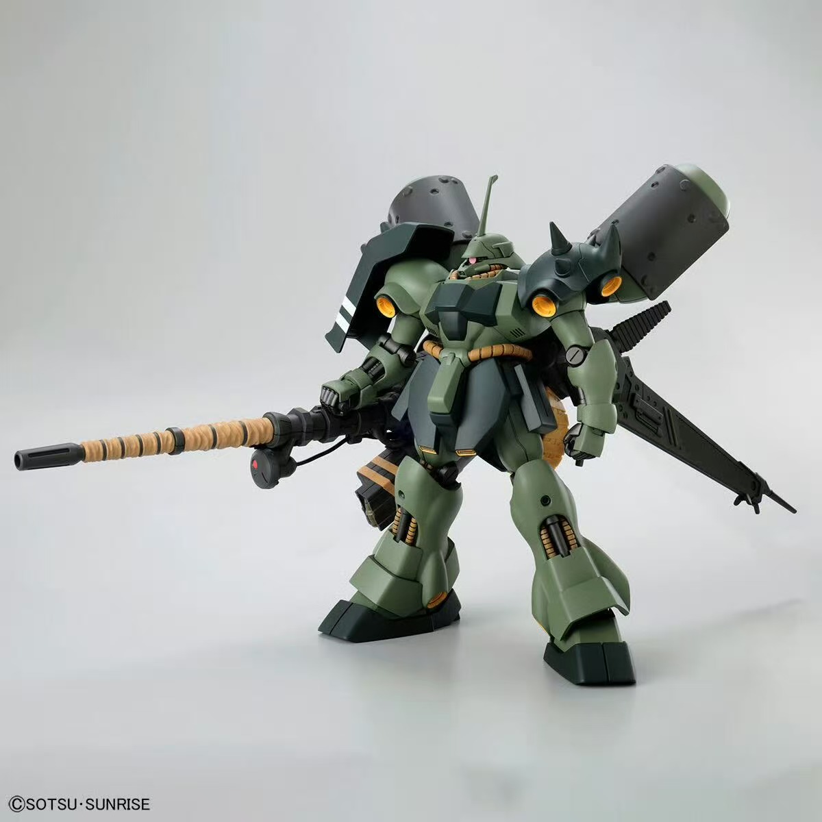 Bandai HG 1/144 AMS-119 Geara  - Bandai Gundam Rg recensie en prijs